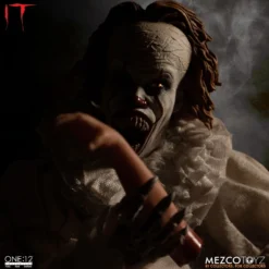 Mezco Toyz ONE:12 Collective: IT: Pennywise Action Figure -Bandai || Kotobukiya || Square Enix Sales 6455