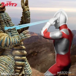 Mezco Toyz One:12 Collective: Ultraman Action Figure -Bandai || Kotobukiya || Square Enix Sales 696198755503i