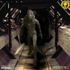 Mezco Toyz ONE:12 Collective: Alien Xenomorph Concept Edition Action Figure Exclusive -Bandai || Kotobukiya || Square Enix Sales 696198761061c