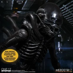 Mezco Toyz ONE:12 Collective: Alien Action Figure -Bandai || Kotobukiya || Square Enix Sales 696198761146f