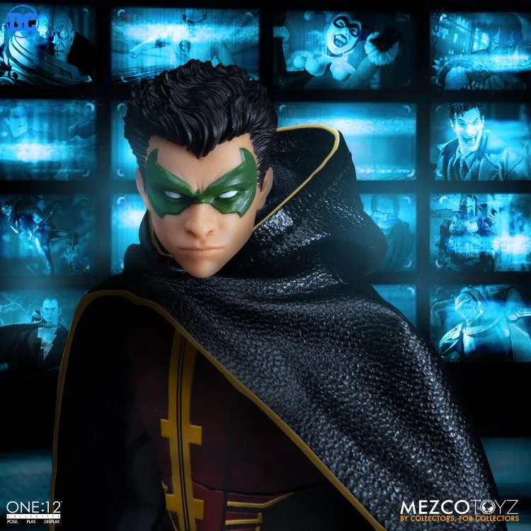 Mezco Toyz ONE:12 Collective: Robin Action Figure 12 Mezco Toyz ONE:12 Collective: Robin Action Figure - Image 12