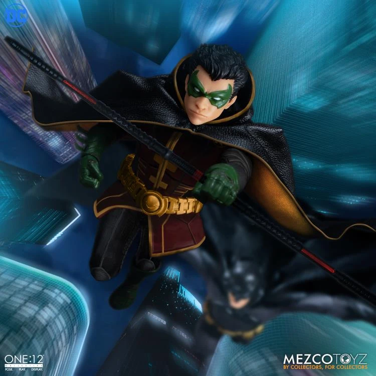 Mezco Toyz ONE:12 Collective: Robin Action Figure 10 Mezco Toyz ONE:12 Collective: Robin Action Figure - Image 10