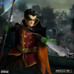 Mezco Toyz ONE:12 Collective: Robin Action Figure 23 Mezco Toyz ONE:12 Collective: Robin Action Figure -Bandai || Kotobukiya || Square Enix Sales 696198766042j